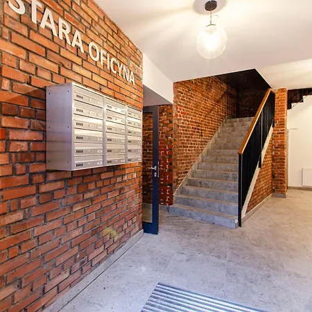 Loft 2 Centre